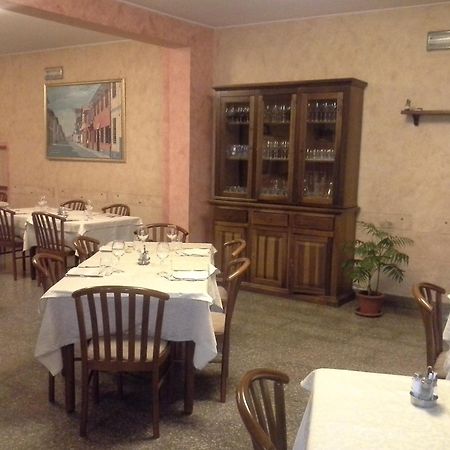 Hotel Ticino Ristorante Chierico Carbonara al Ticino المظهر الخارجي الصورة