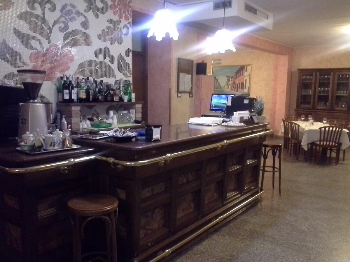 Hotel Ticino Ristorante Chierico Carbonara al Ticino المظهر الخارجي الصورة