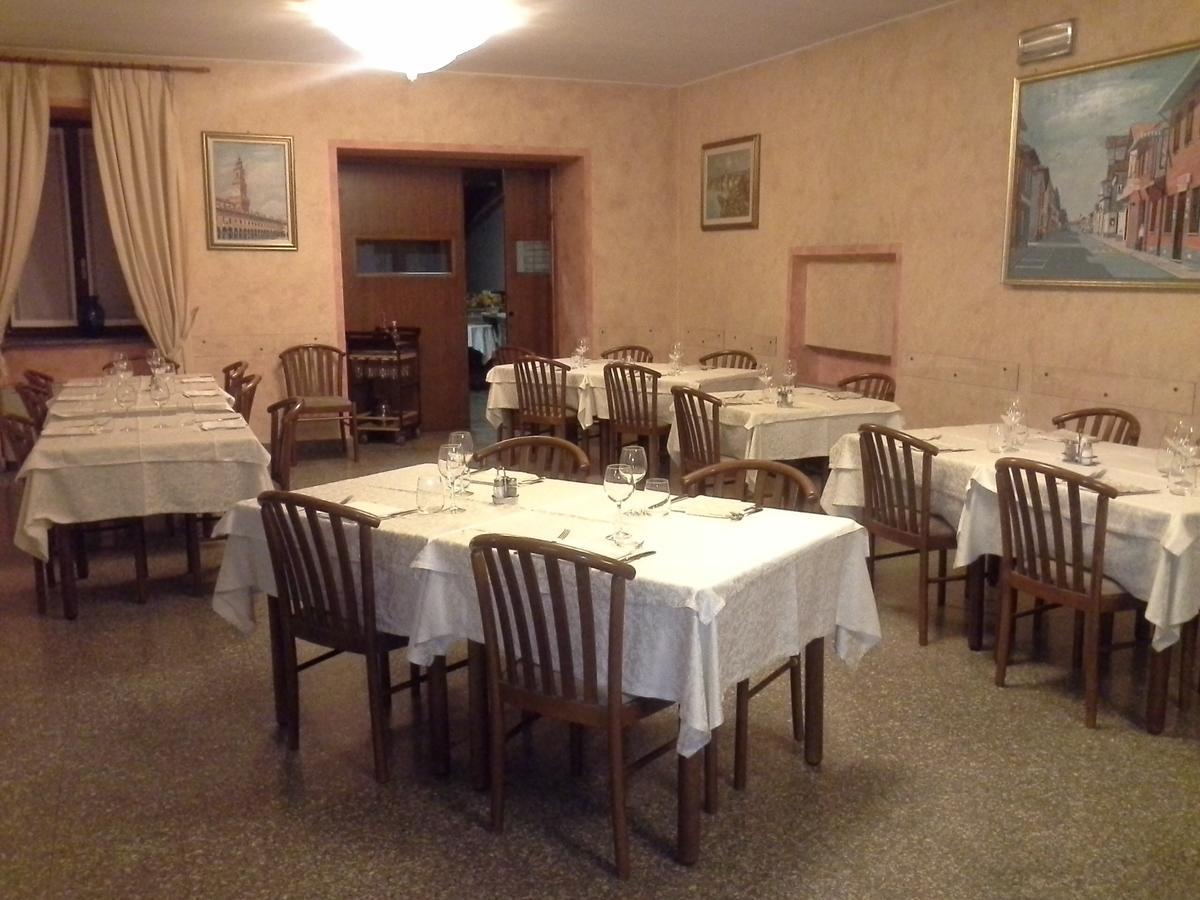 Hotel Ticino Ristorante Chierico Carbonara al Ticino المظهر الخارجي الصورة